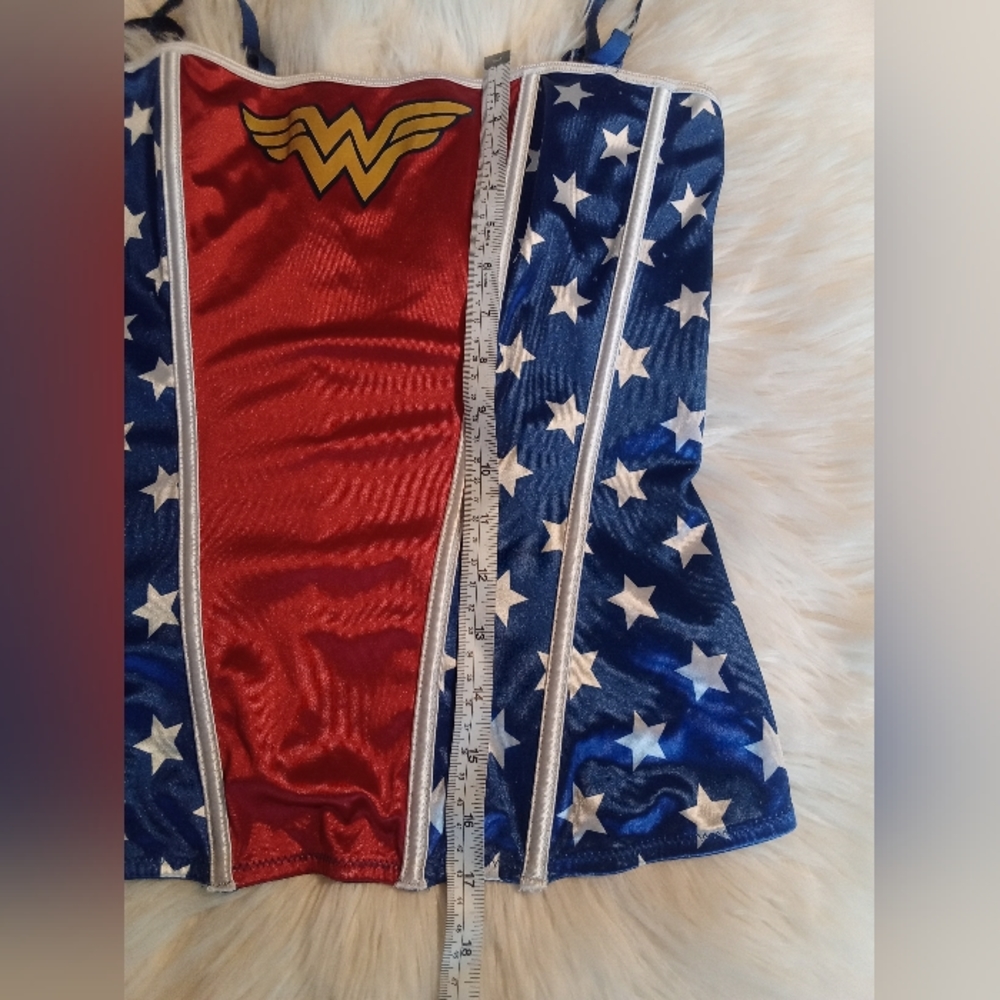 Wonder woman corset - Picture 6 of 8